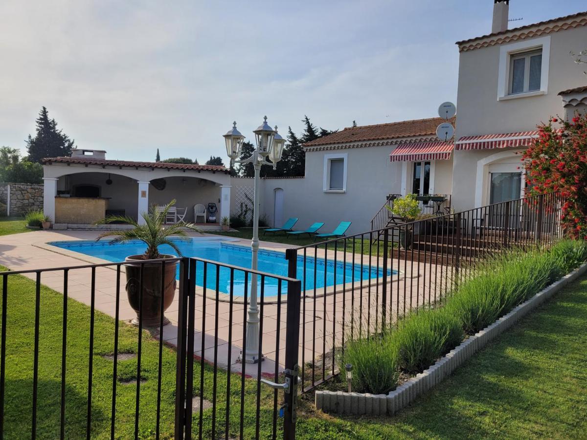 Les Chambres D'Hotes D'Eloise, Piscine Privee Aramon Dış mekan fotoğraf